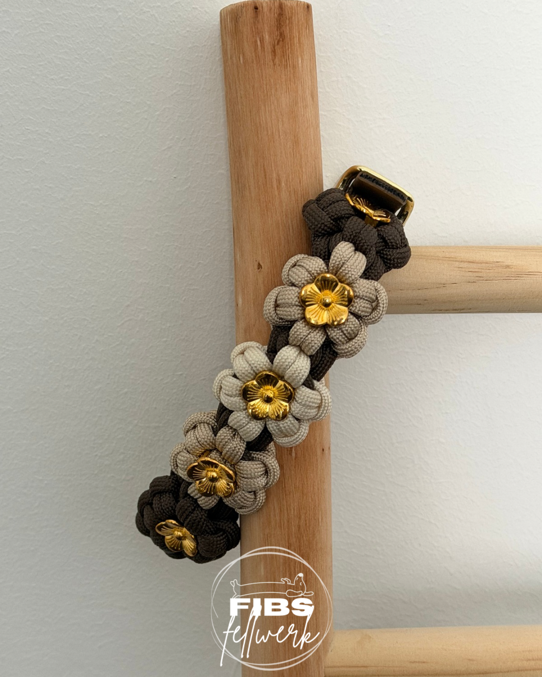 Blossom Halsband Braun