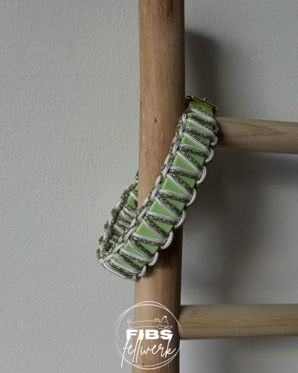 Hugo Spritz Halsband