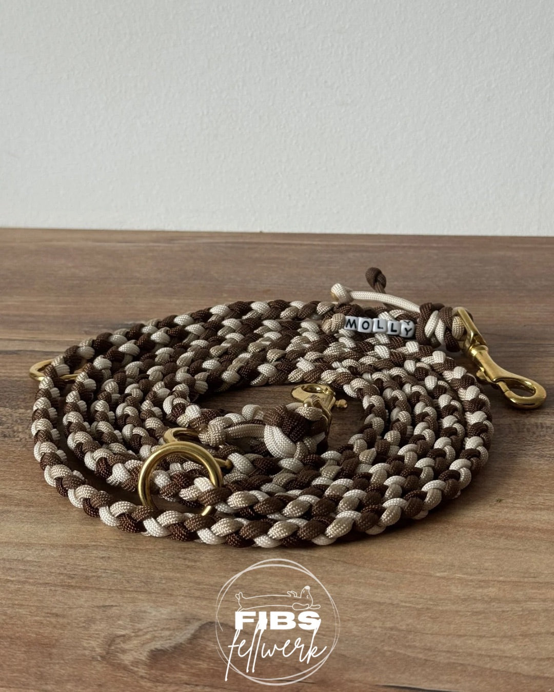 Handgeflochtene Hundeleine in Olive