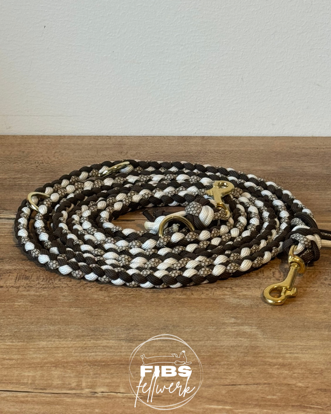 Handgeflochtene Hundeleine in Braun/Weiß