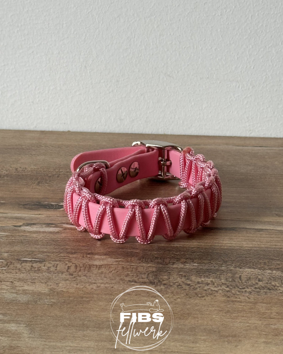 Frühlingskollektion Biothane x Paracord Halsband Rosa